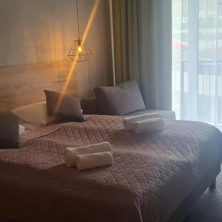 Czarna Perla Czarna Gora 103 * Sienna (Klodzko)